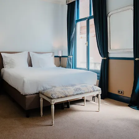 Hotel Paleis 4*