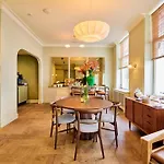 Paleis Hotel